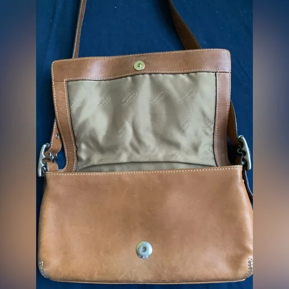 Vintage Coach crossbody bag - Picture 2 of 4